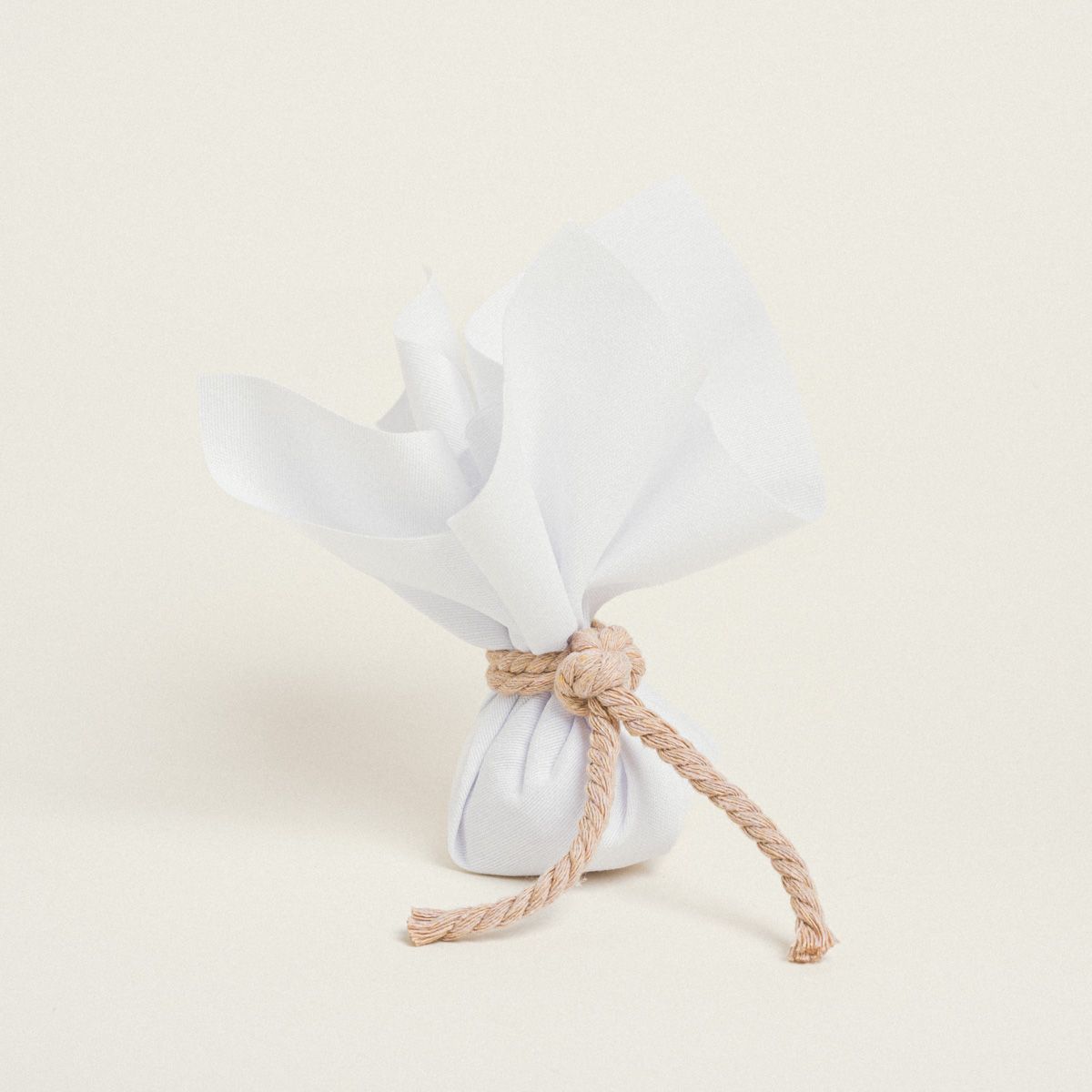 3fb470f3-9fff-4287-975c-b70e34a5b5b0-3