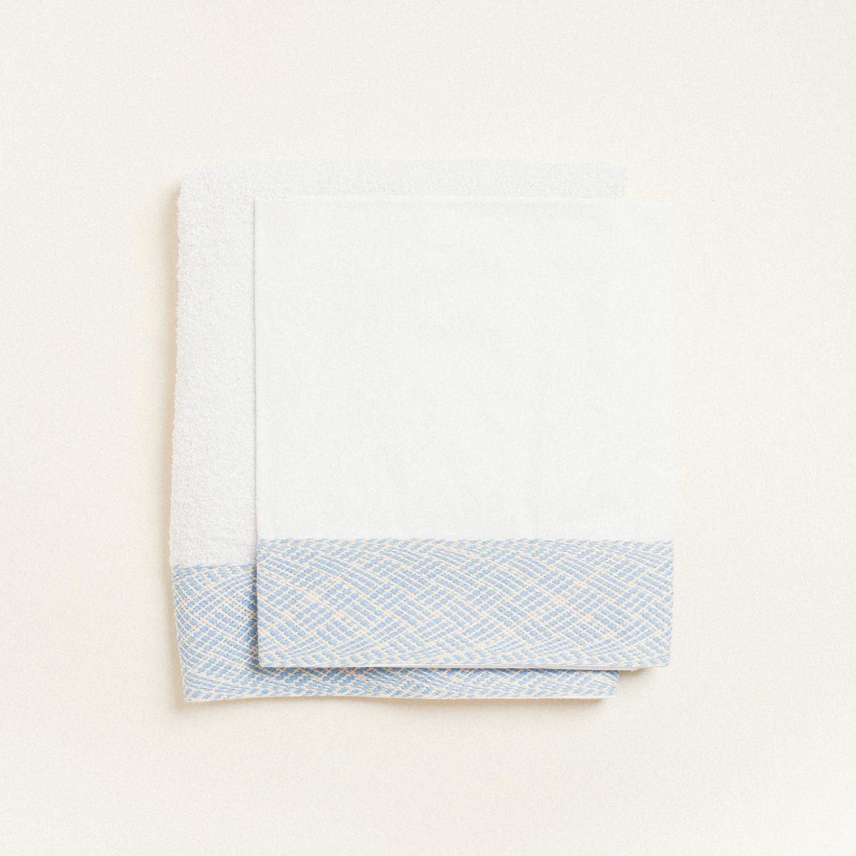 e37c4e5e-29b2-4129-b5a1-a99ee0ac1bc7