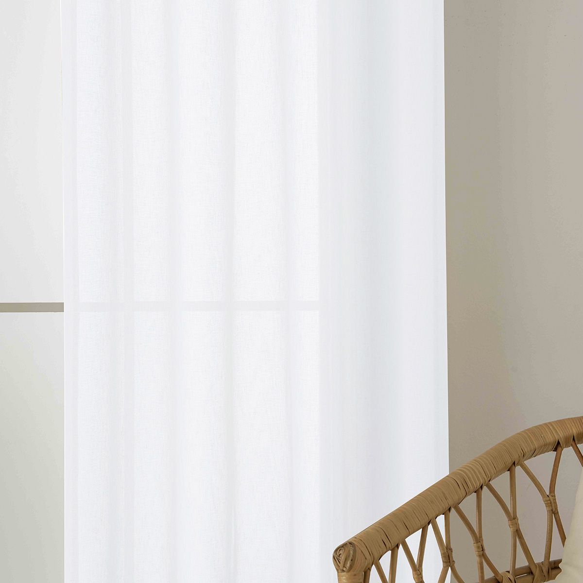 8447_white_3